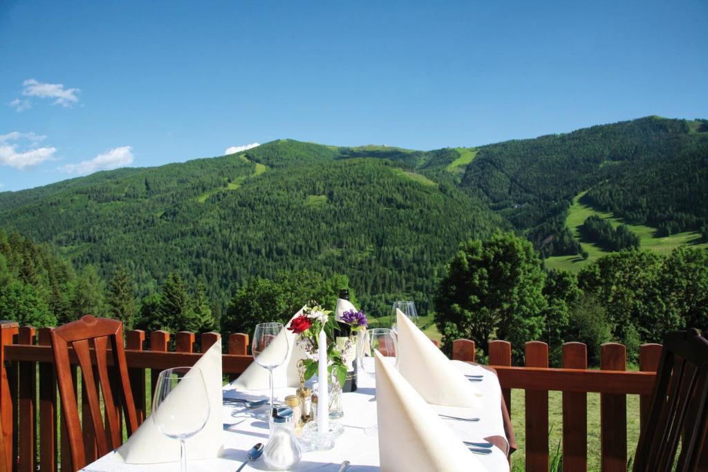 Hotel Raunig Bad Kleinkirchheim Exterior photo